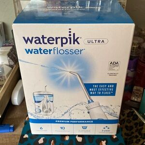 Waterpik Waterflosser ULTRA NIB